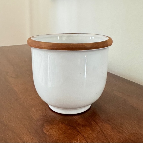 Terracotta Rim Stoneware Pot - Picture 6 of 12